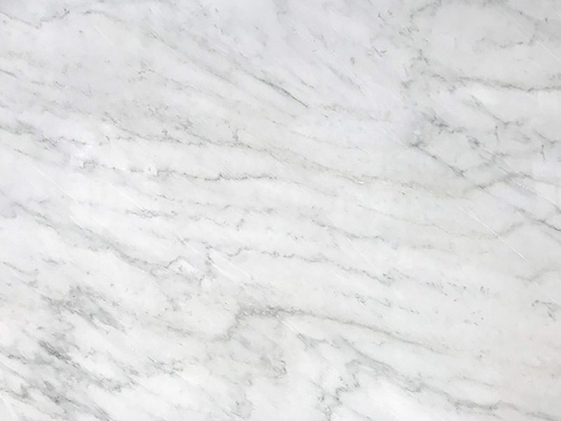 A big Oriental White slab, white with grey veins